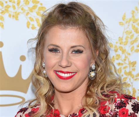 jodie sweetin body|Jodie Sweetins Height, Weight, Bio, Measurements